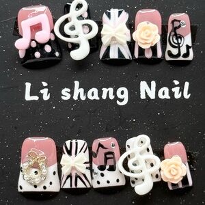 Nail Art Set with Musical Designs In Size M